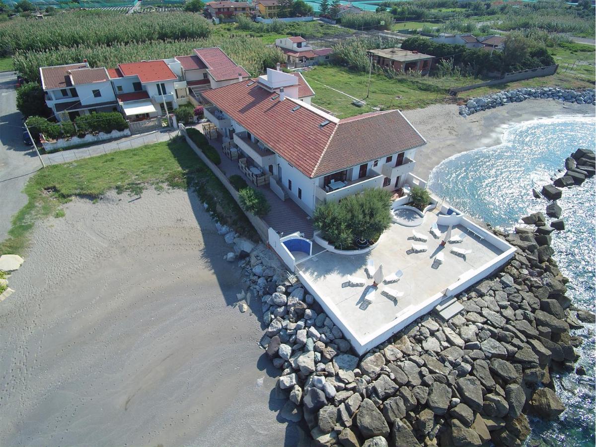 Cannotta Beach - Stromboli Terme Vigliatore Ngoại thất bức ảnh